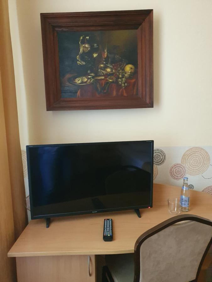 ז'שוב Hotel Iskra מראה חיצוני תמונה