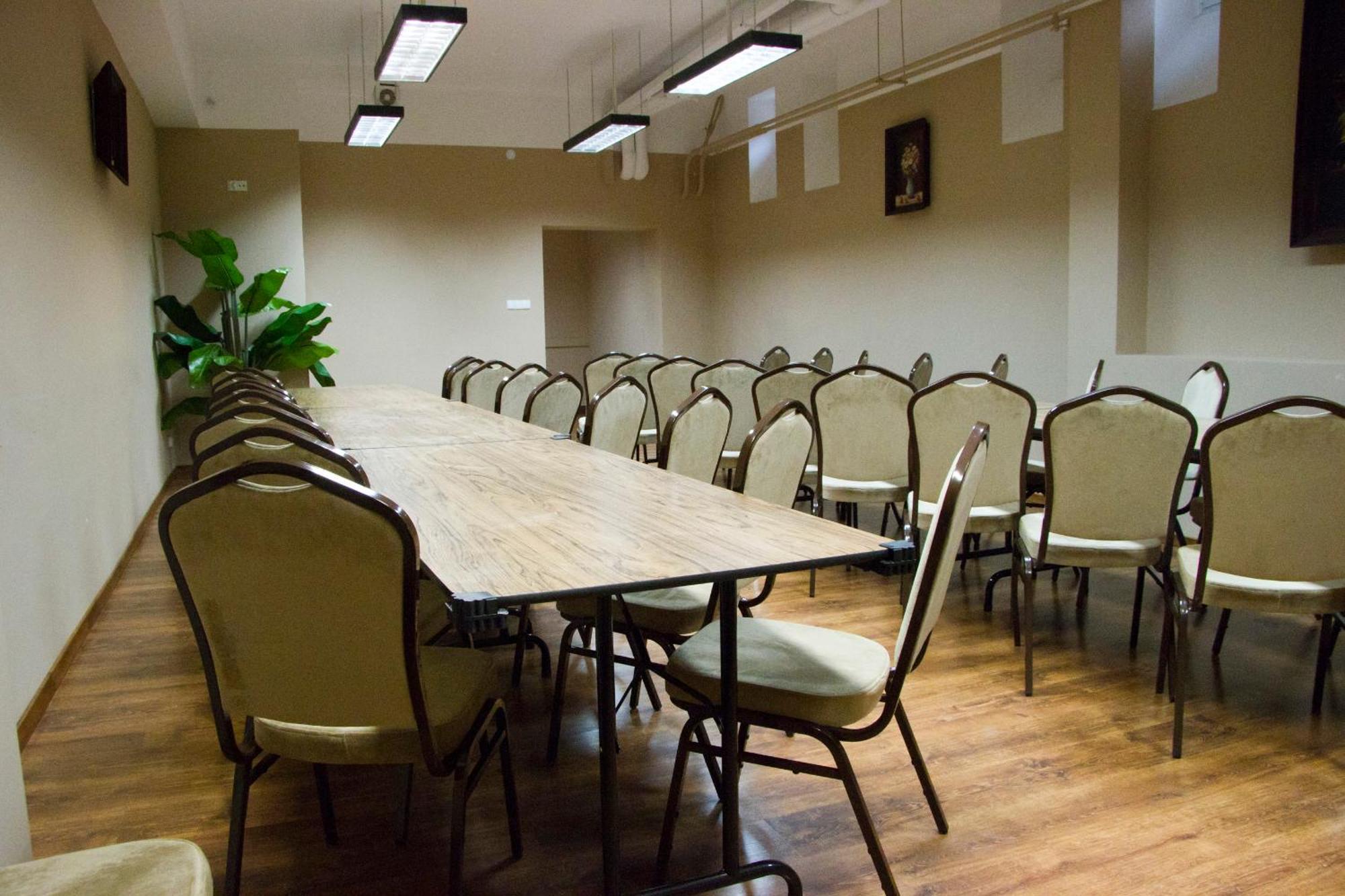 ז'שוב Hotel Iskra מראה חיצוני תמונה